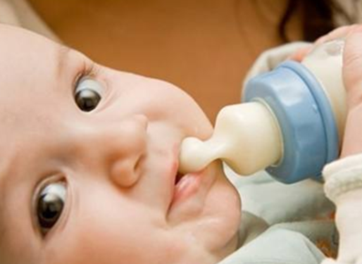 母乳检测仪厂家提醒新生婴儿母乳和奶粉混合喂养注意事项